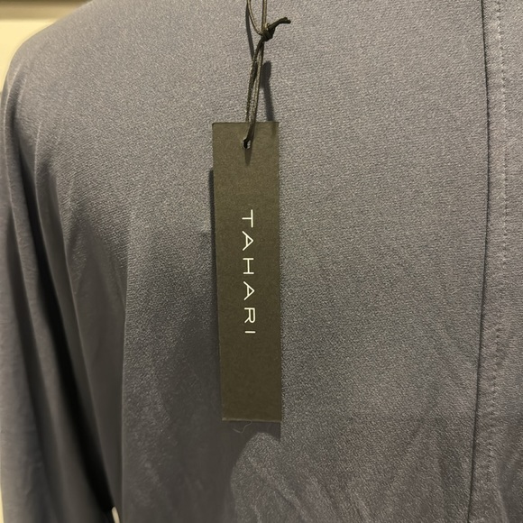 Tahari NWT Top with Chain front detail, soft and comfy! - Picture 6 of 9
